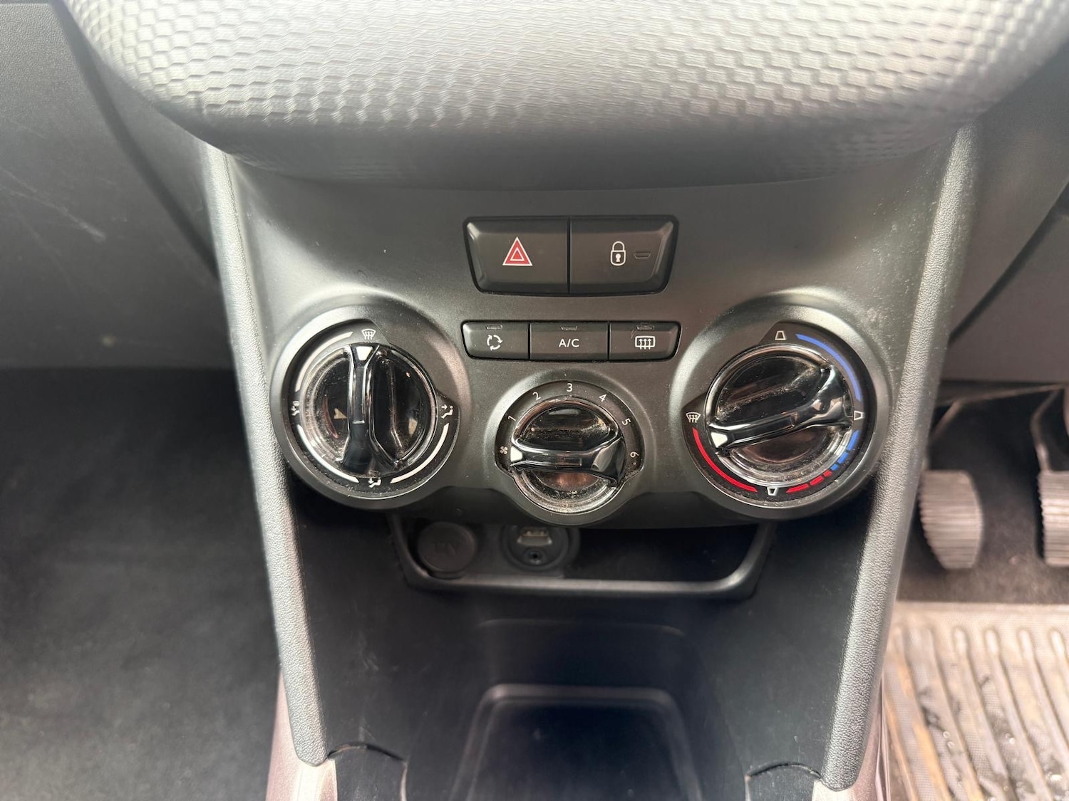 Used Peugeot 2008 2013 for sale - 77681589: Photo 19