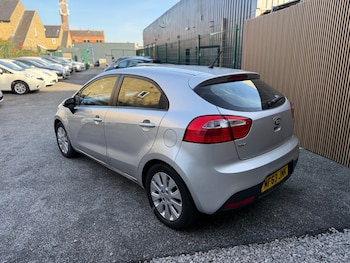 Used Kia Rio 2013 for sale - 76245669: Photo