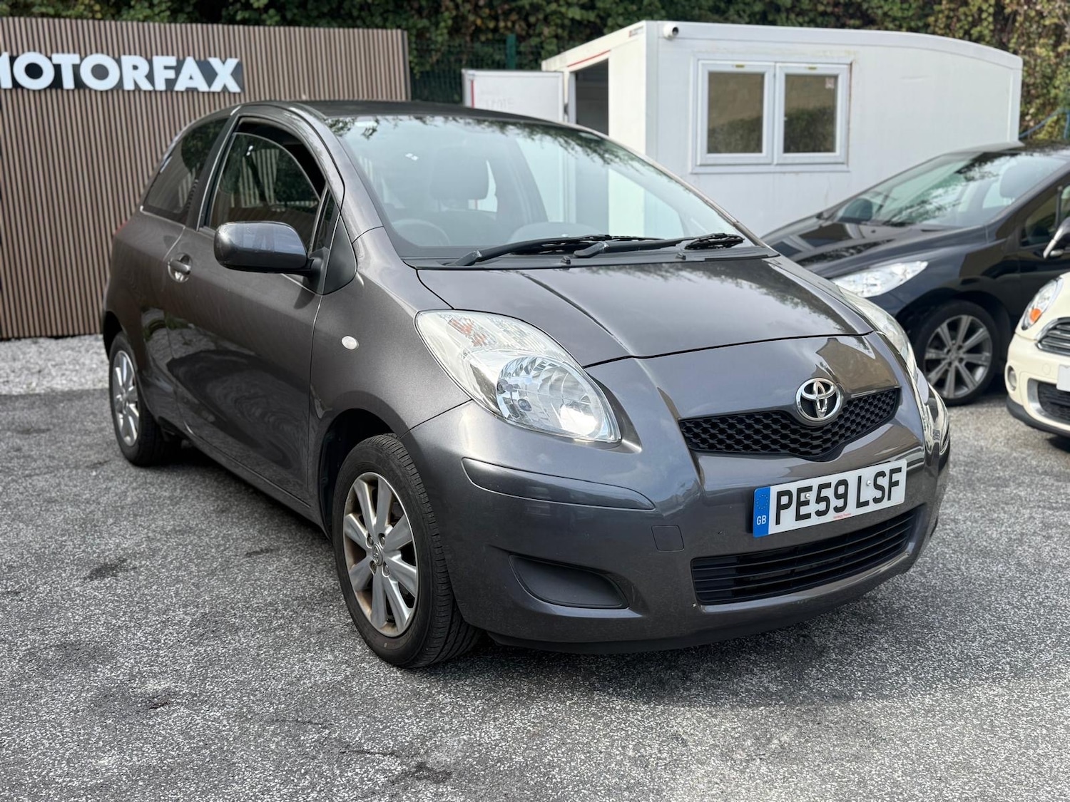 Used Toyota Yaris 2009 for sale - 76504534: Photo 14