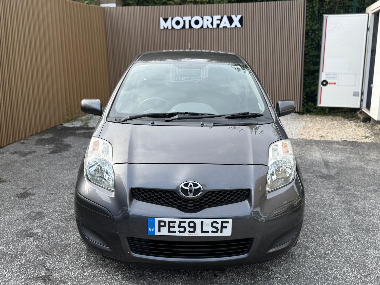 Used Toyota Yaris 2009 for sale - 76504534: Photo 15
