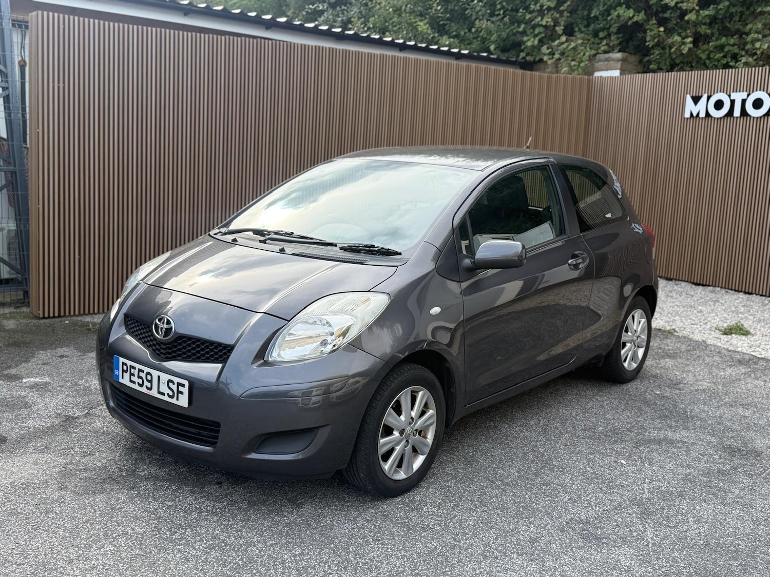 Used Toyota Yaris 2009 for sale - 76504534: Photo 17