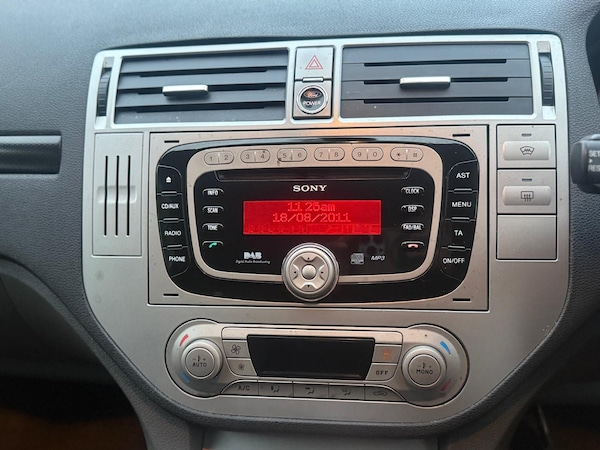 Used Ford Kuga 2011 for sale - 76085351: Photo 20