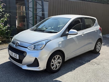 Used Hyundai i10 2019 for sale - 79257575: Photo