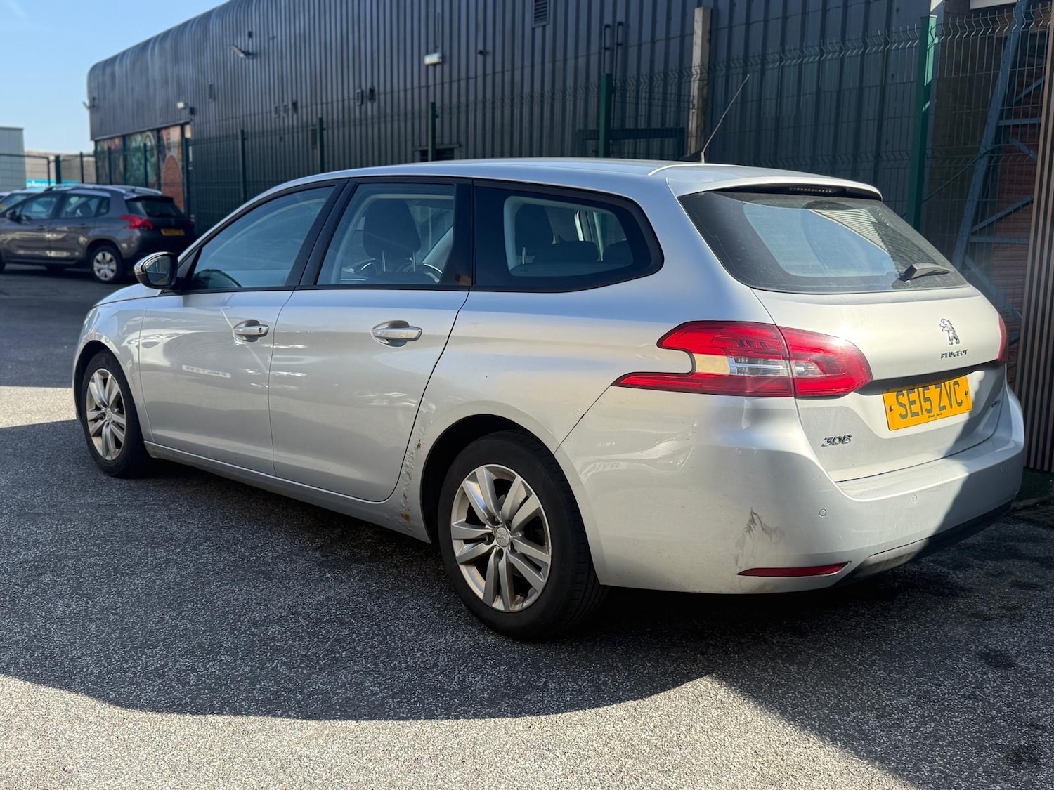 Used Peugeot 308 2015 for sale - 77935402: Photo 14