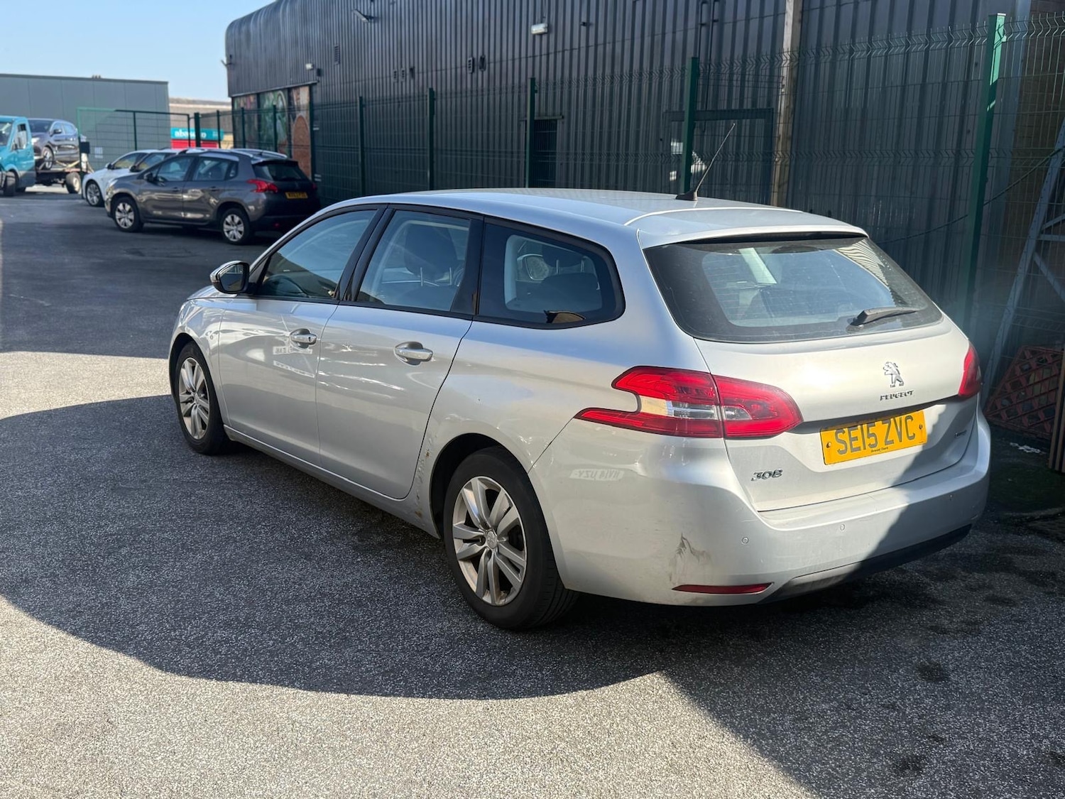 Used Peugeot 308 2015 for sale - 77935402: Photo 16