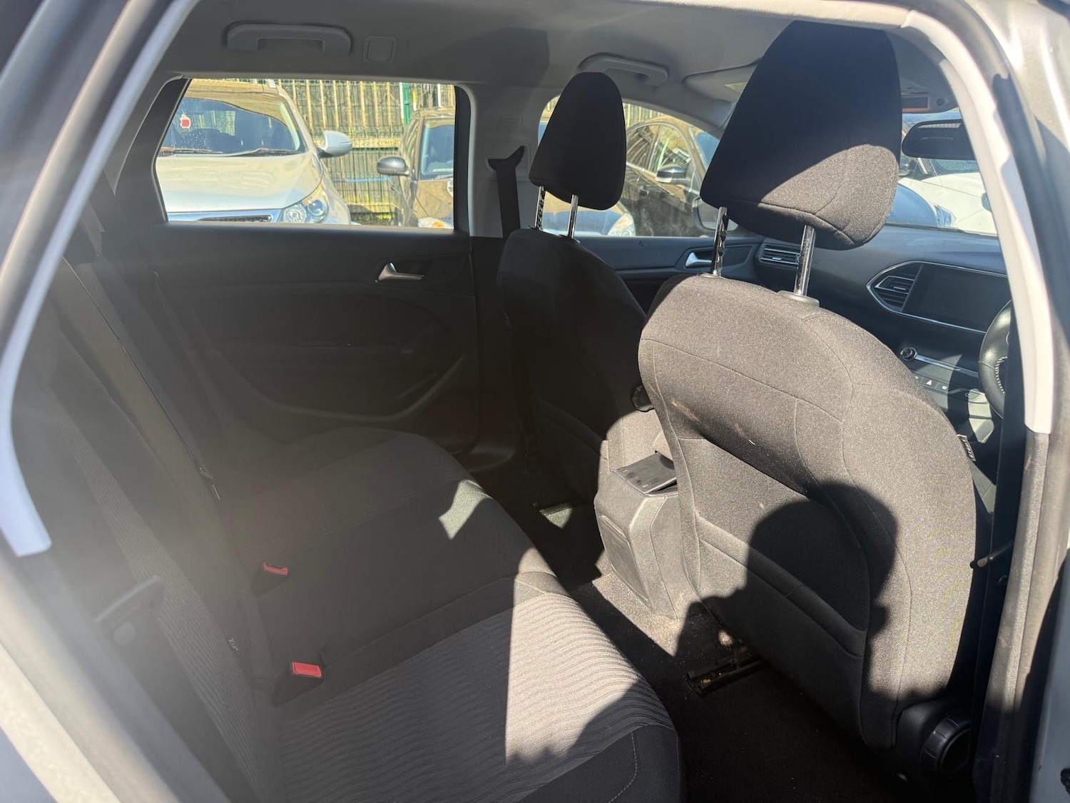 Used Peugeot 308 2015 for sale - 77935402: Photo 20