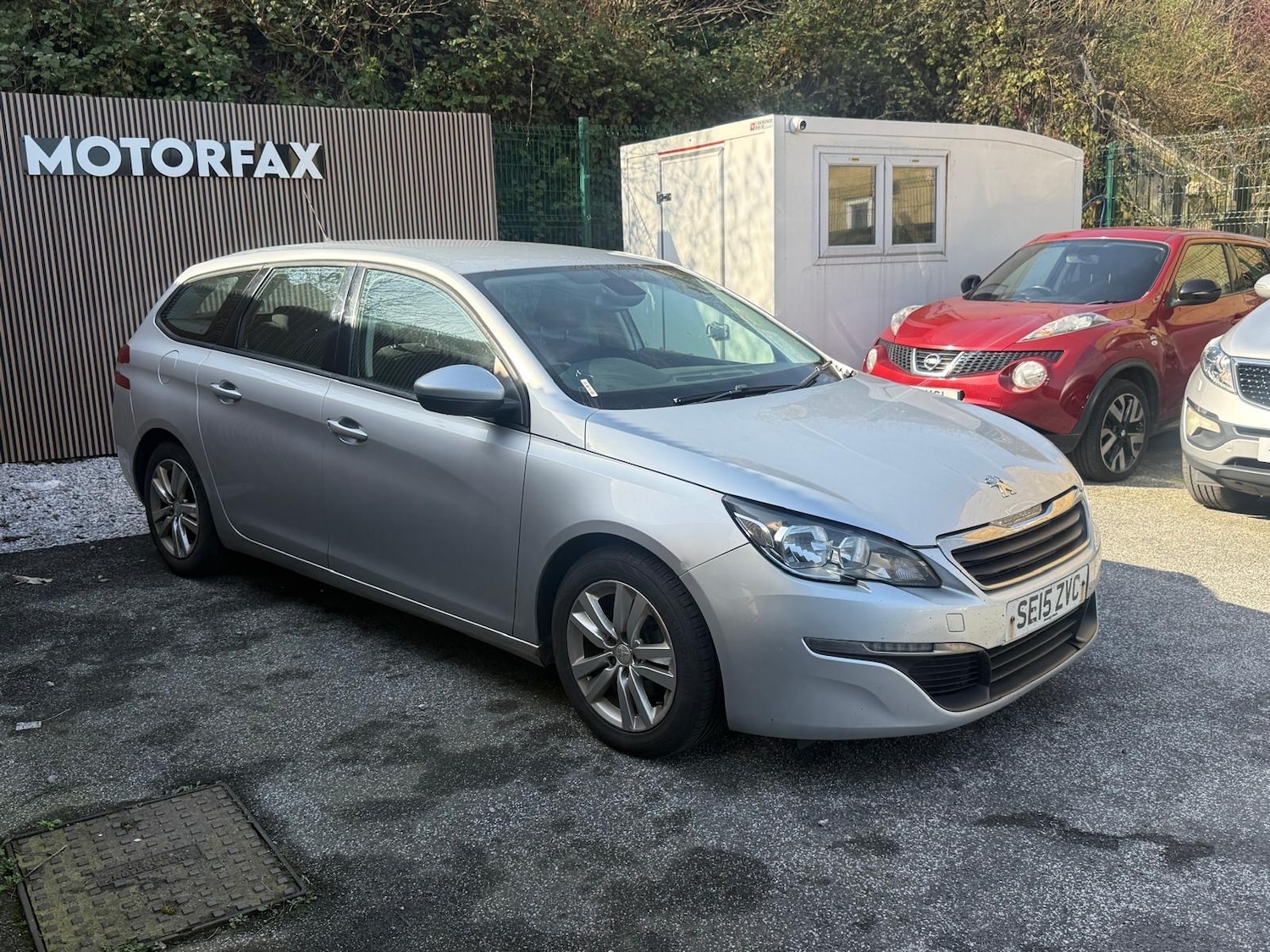 Used Peugeot 308 2015 for sale - 77935402: Photo 3
