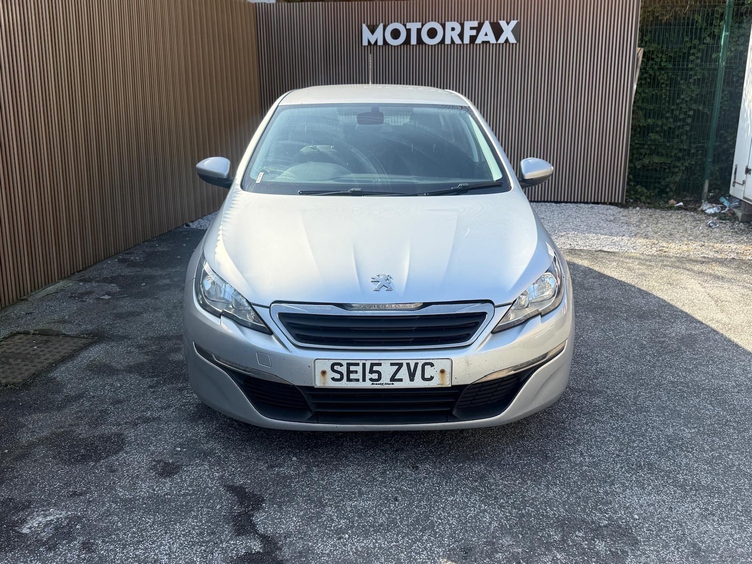 Used Peugeot 308 2015 for sale - 77935402: Photo 5
