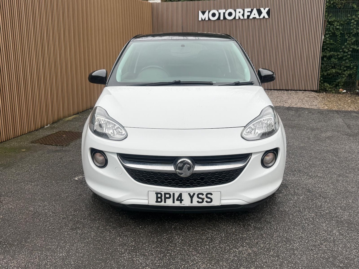 Used Vauxhall ADAM 2014 for sale - 77609664: Photo 2