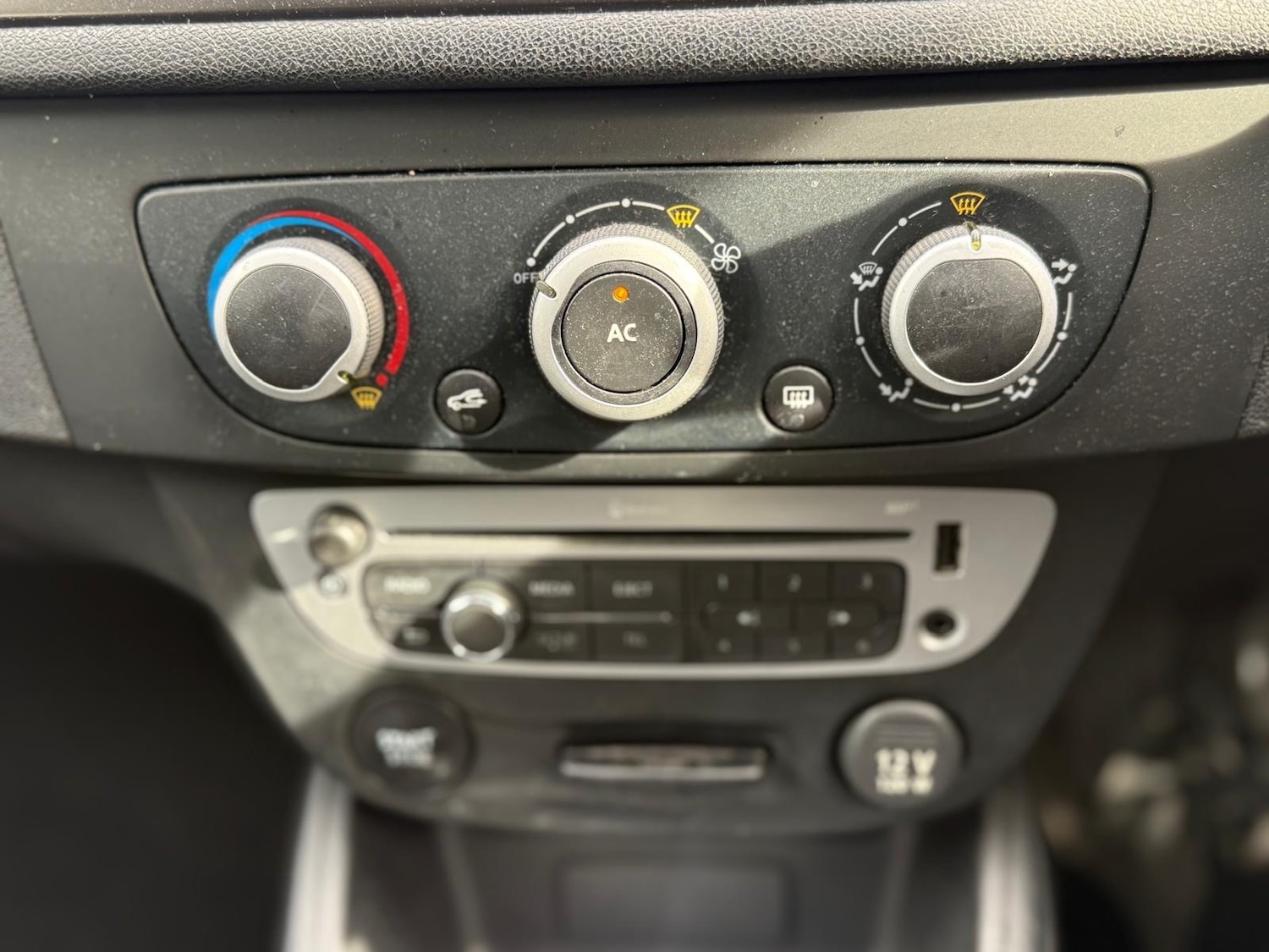 Used Renault Megane 2013 for sale - 77521825: Photo 17