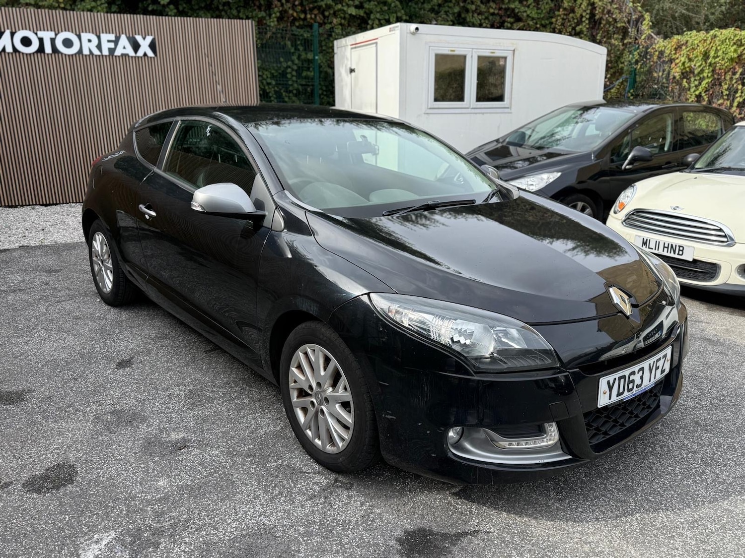 Used Renault Megane 2013 for sale - 77521825: Photo 2