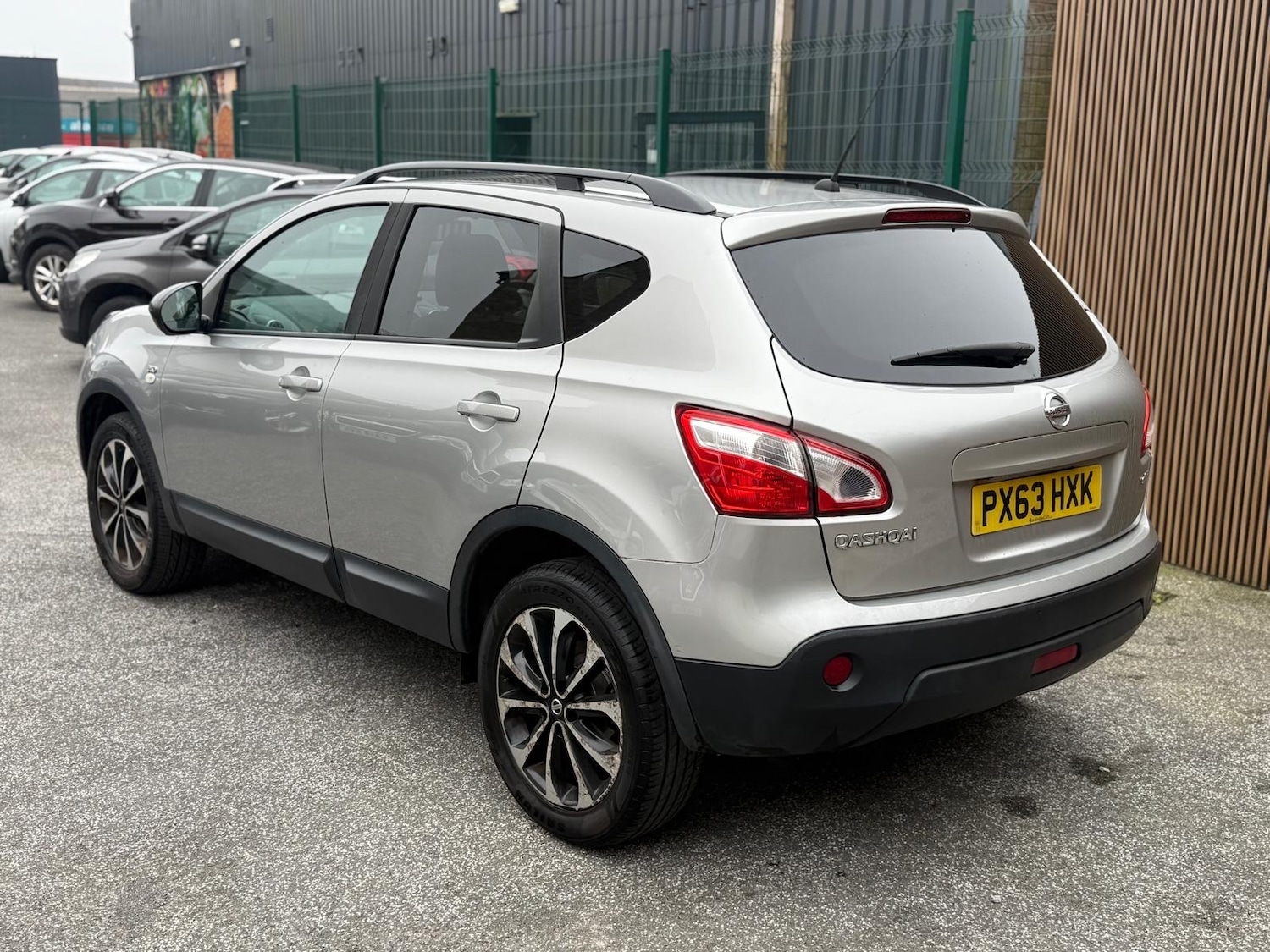 Used Nissan Qashqai 2013 for sale - 77963212: Photo 4