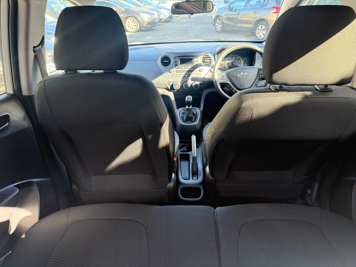 Used Hyundai i10 2016 for sale - 77766571: Photo 12