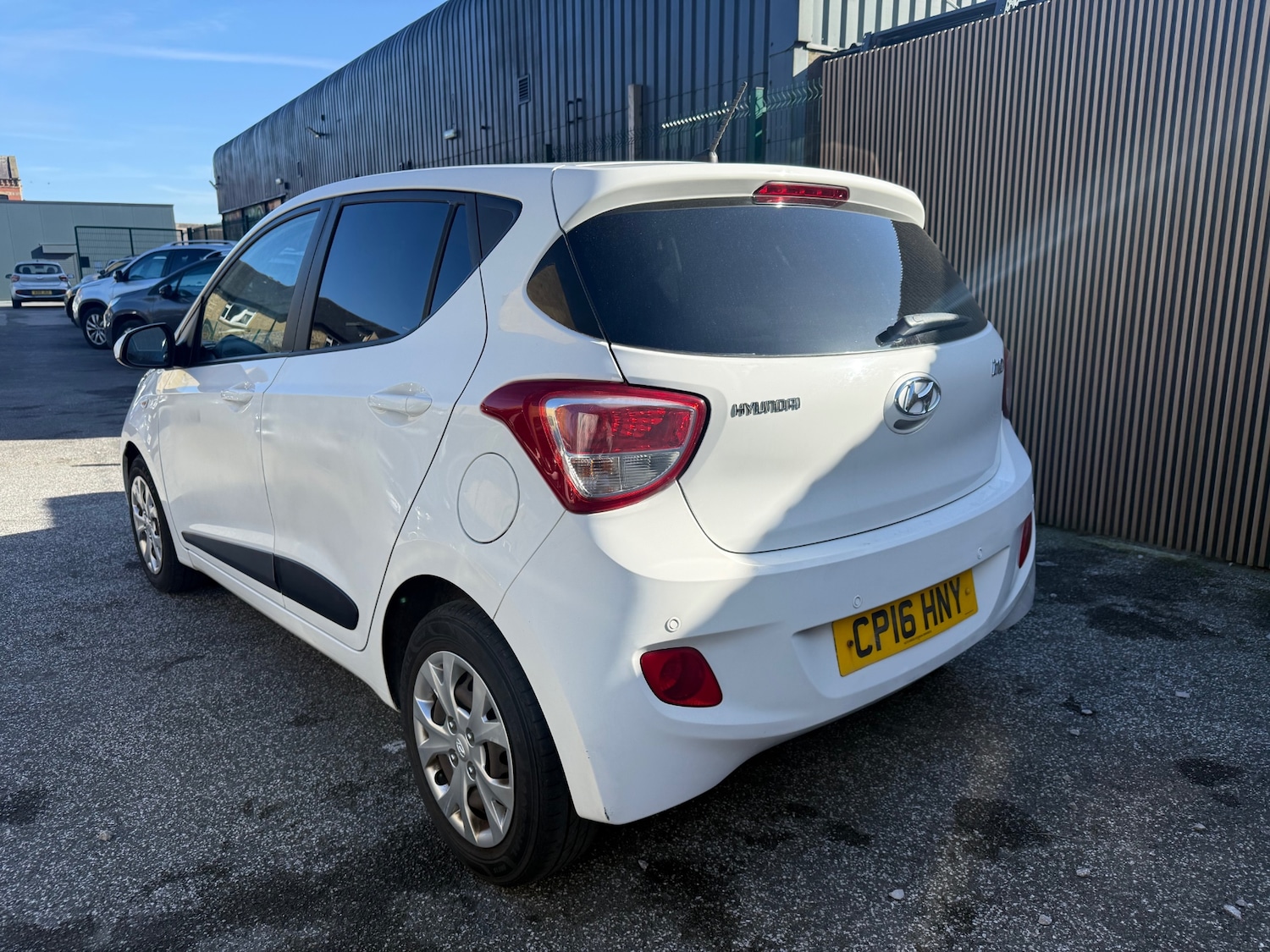 Used Hyundai i10 2016 for sale - 77766571: Photo 5