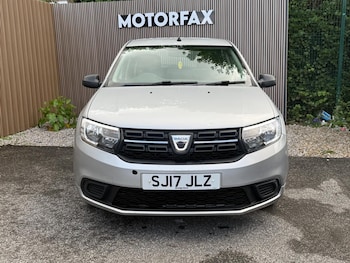 Used Dacia Sandero 2017 for sale - 78807017: Photo
