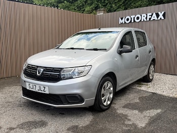 Used Dacia Sandero 2017 for sale - 78807017: Photo