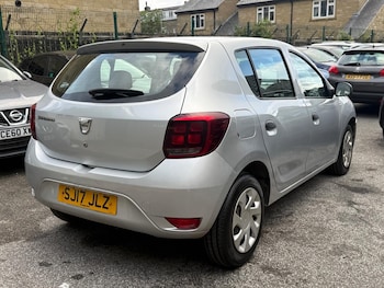 Used Dacia Sandero 2017 for sale - 78807017: Photo