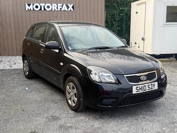 2010 (10) - 1.4 1 5dr