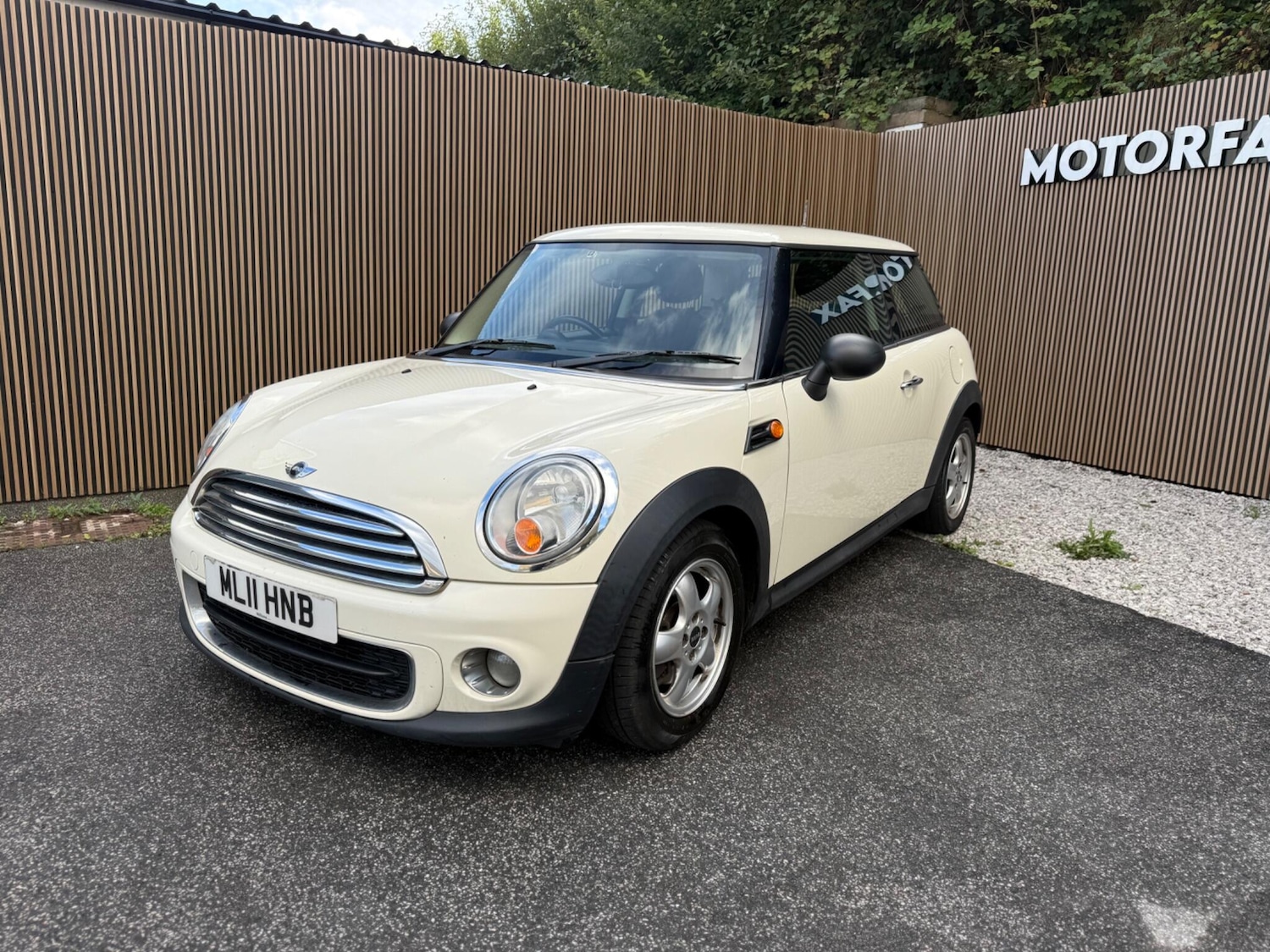 Used MINI Hatch 2011 for sale - 76084267: Photo 15