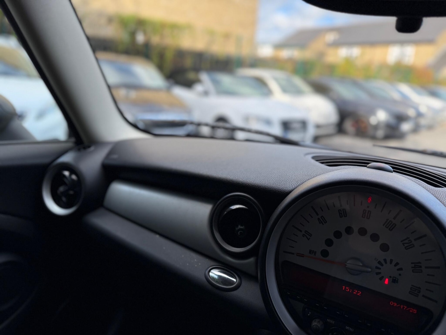 Used MINI Hatch 2011 for sale - 76084267: Photo 20