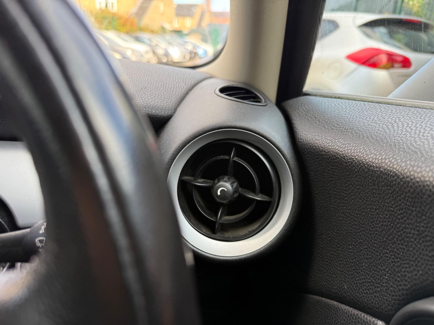 Used MINI Hatch 2011 for sale - 76084267: Photo 22