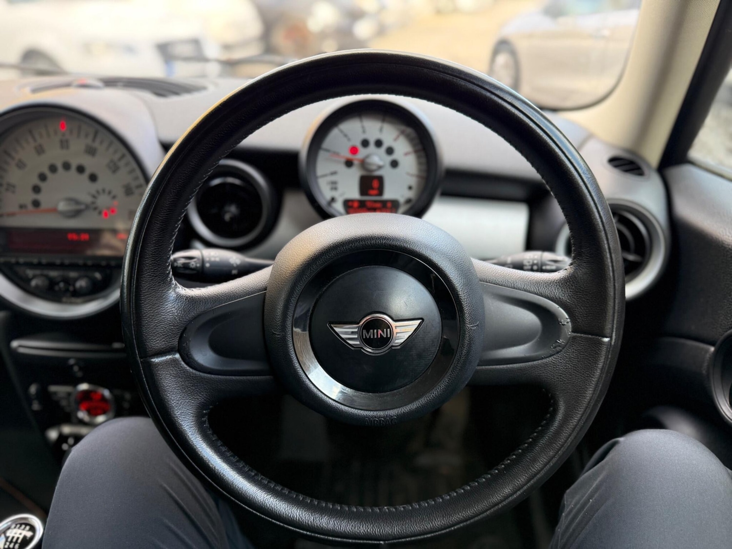 Used MINI Hatch 2011 for sale - 76084267: Photo 24