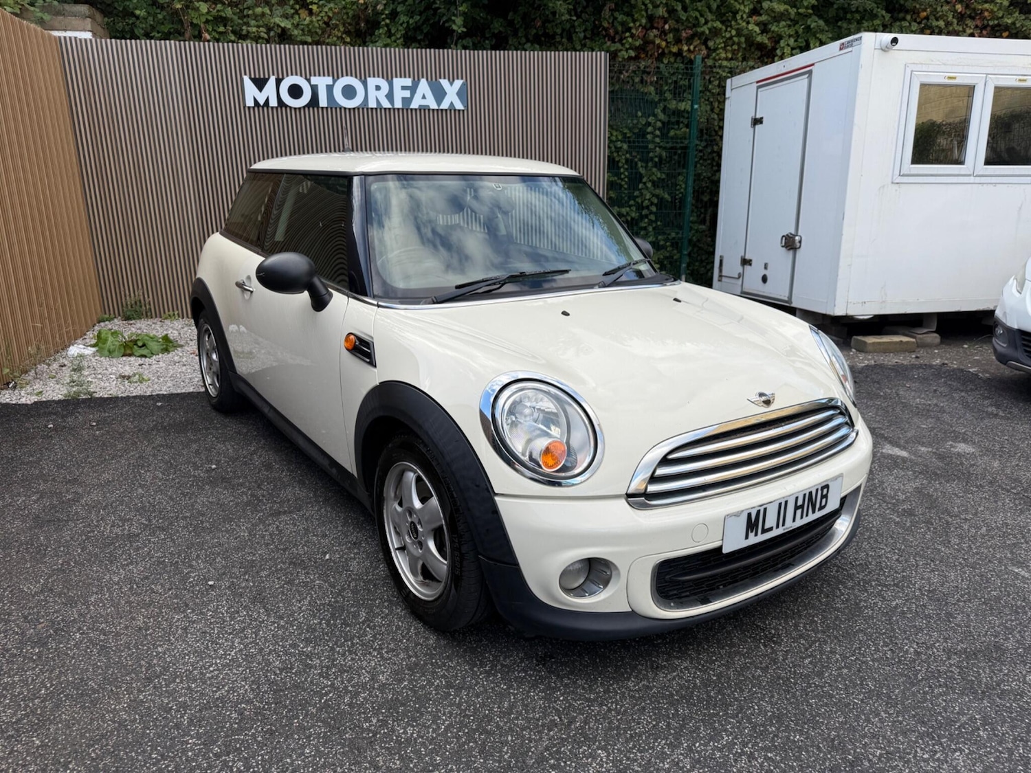 Used MINI Hatch 2011 for sale - 76084267: Photo 5