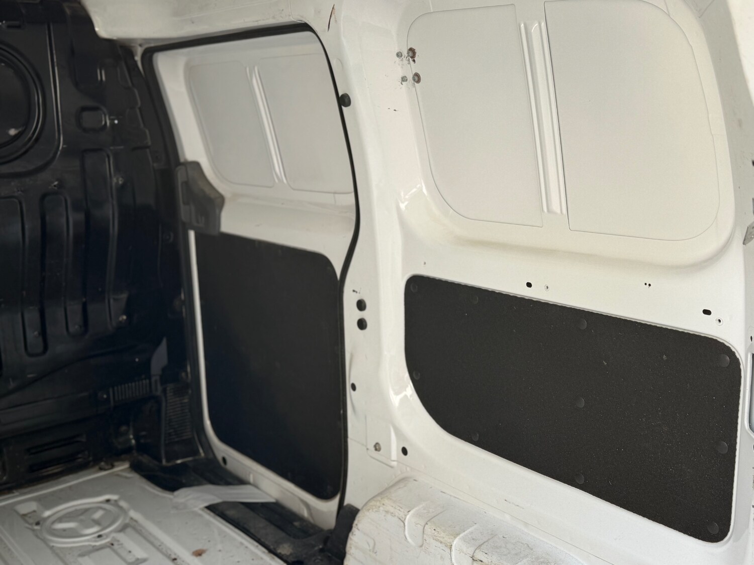 Used Nissan NV200 2015 for sale - 76353725: Photo 35