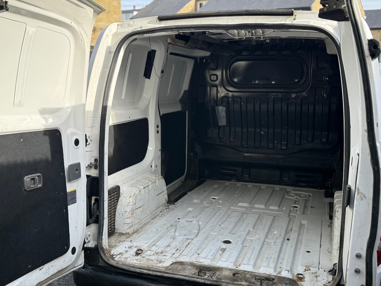 Used Nissan NV200 2015 for sale - 76353725: Photo 36