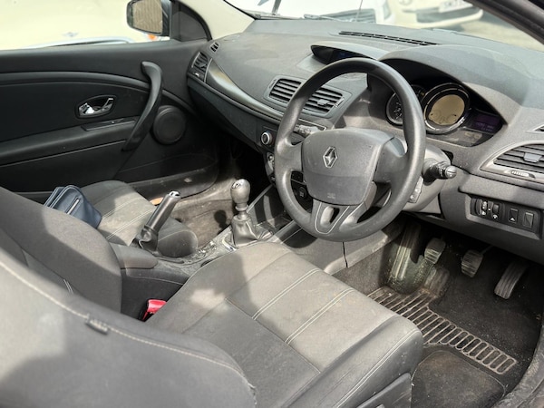 Used Renault Megane 2013 for sale - 76113976: Photo 5