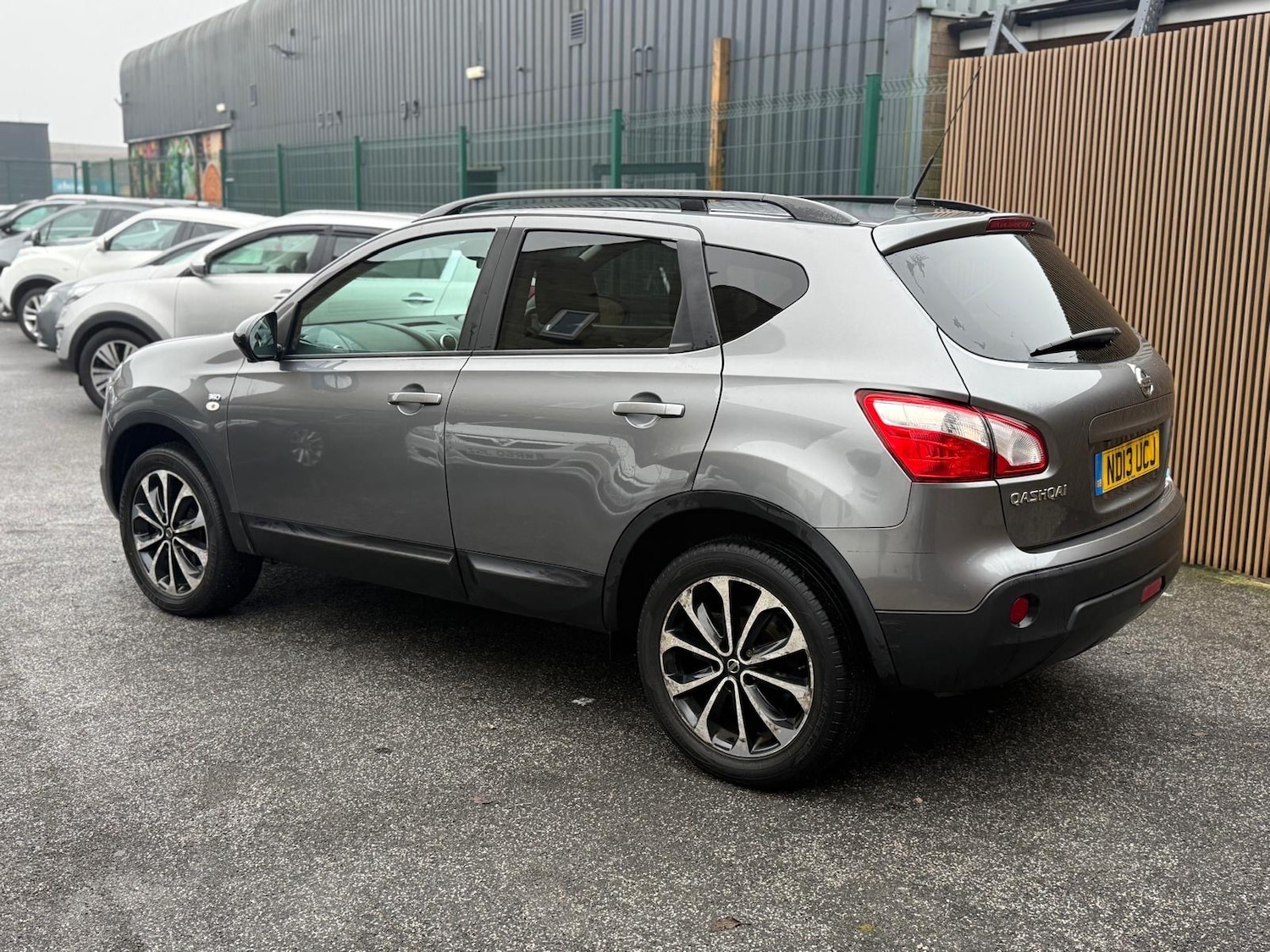 Used Nissan Qashqai 2013 for sale - 77247661: Photo 11