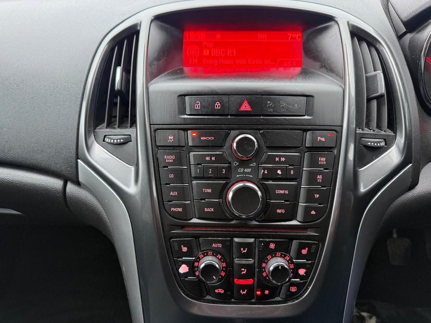 Used Vauxhall Astra 2013 for sale - 77367238: Photo 17