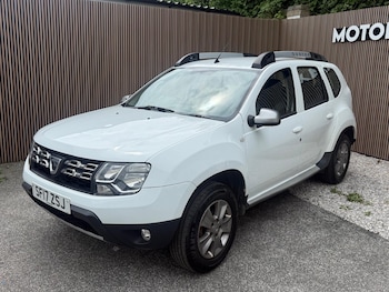 Used Dacia Duster 2017 for sale - 79284138: Photo