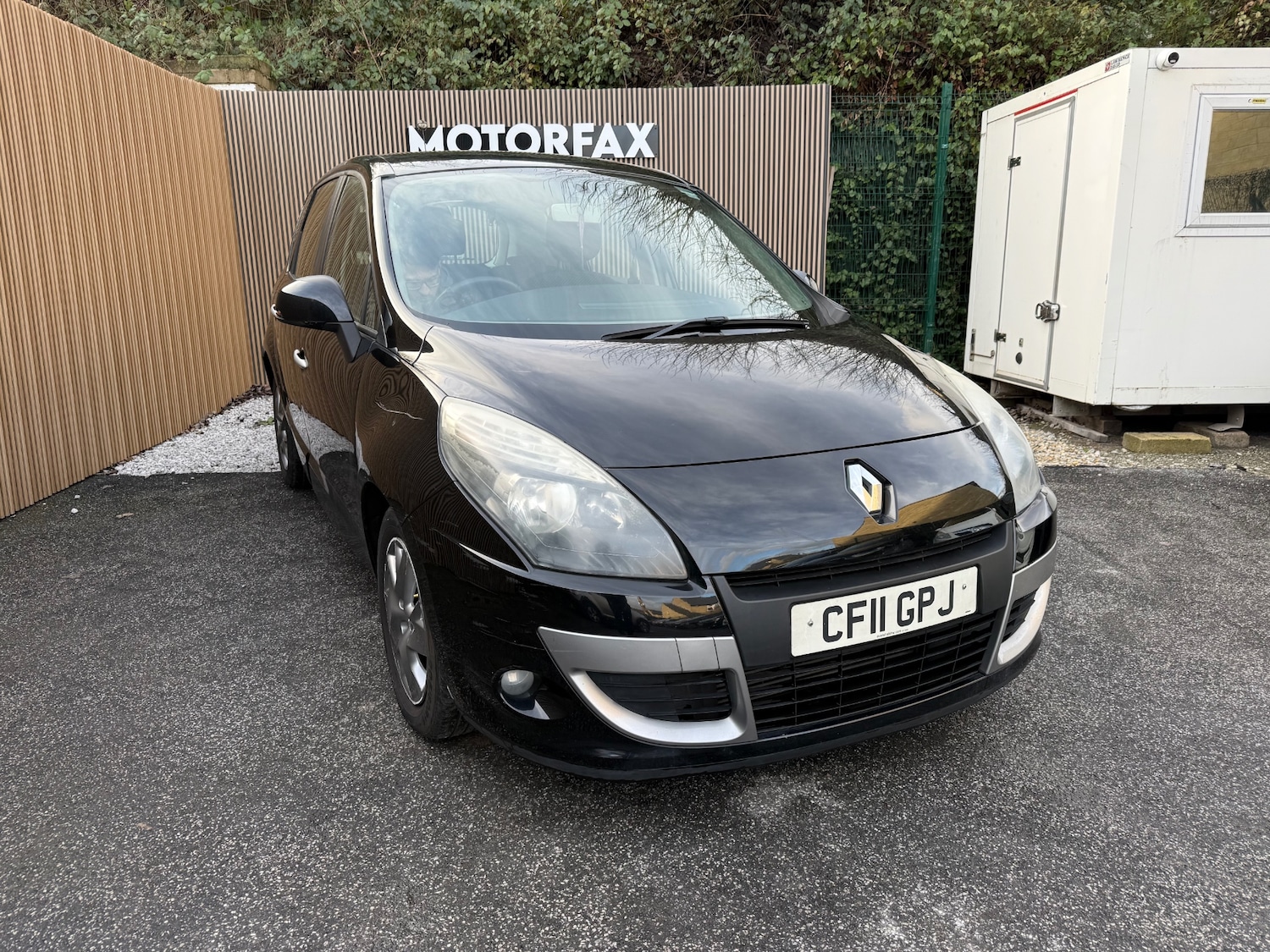 Used Renault Scenic 2011 for sale - 77261242: Photo 2