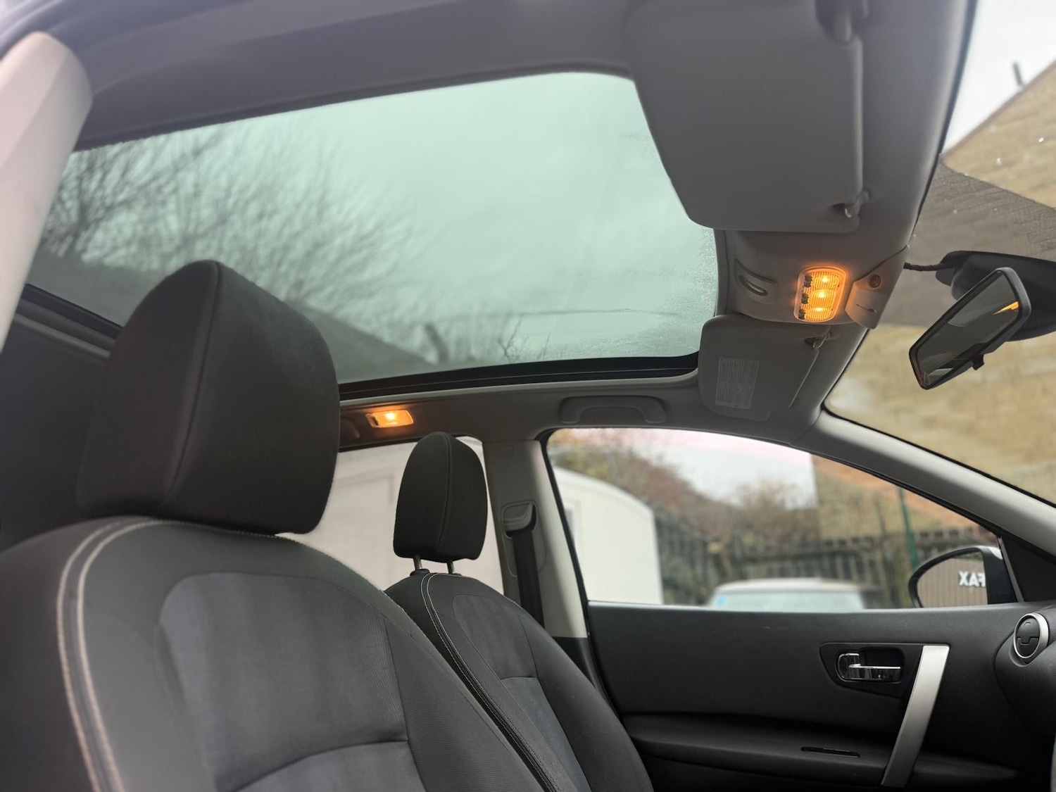 Used Nissan Qashqai 2011 for sale - 77151747: Photo 23