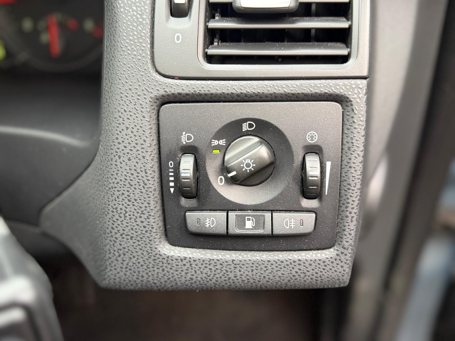 Used Volvo V50 2009 for sale - 76497159: Photo 20