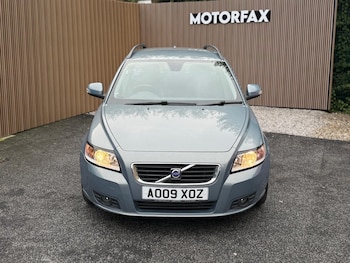 Used Volvo V50 2009 for sale - 76497159: Photo