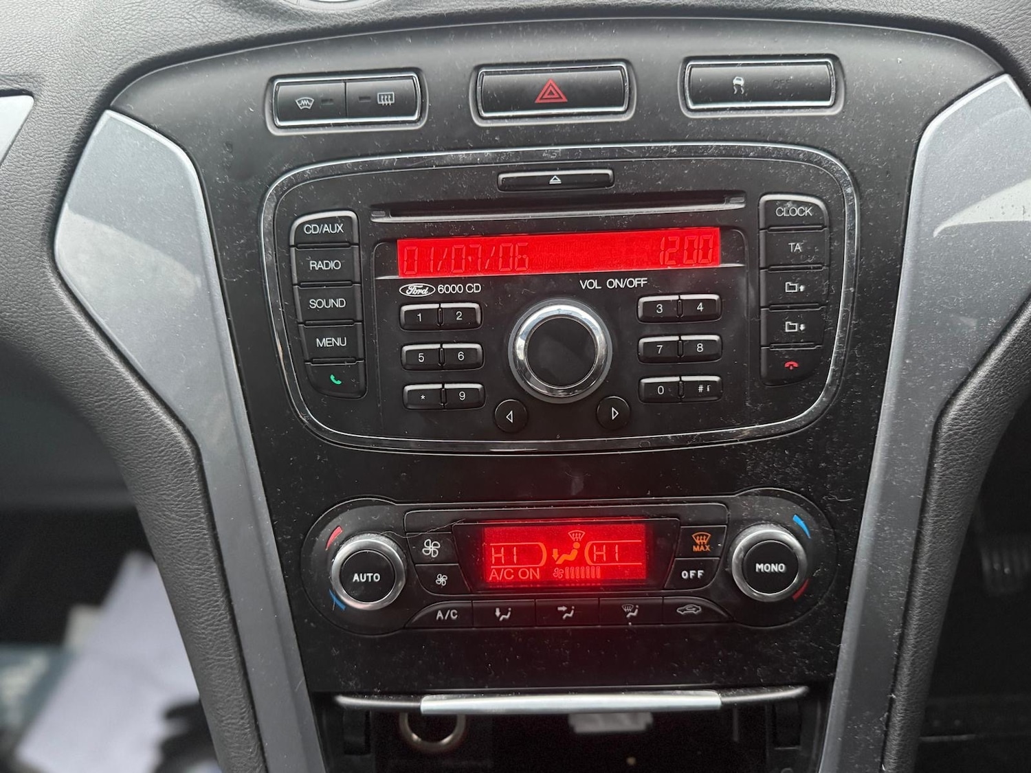 Used Ford Mondeo 2011 for sale - 77286777: Photo 11