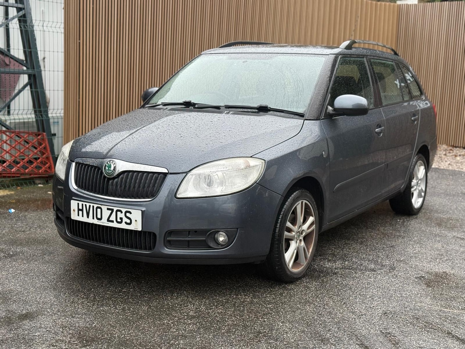 Used Skoda Fabia 2010 for sale - 76950784: Photo 2