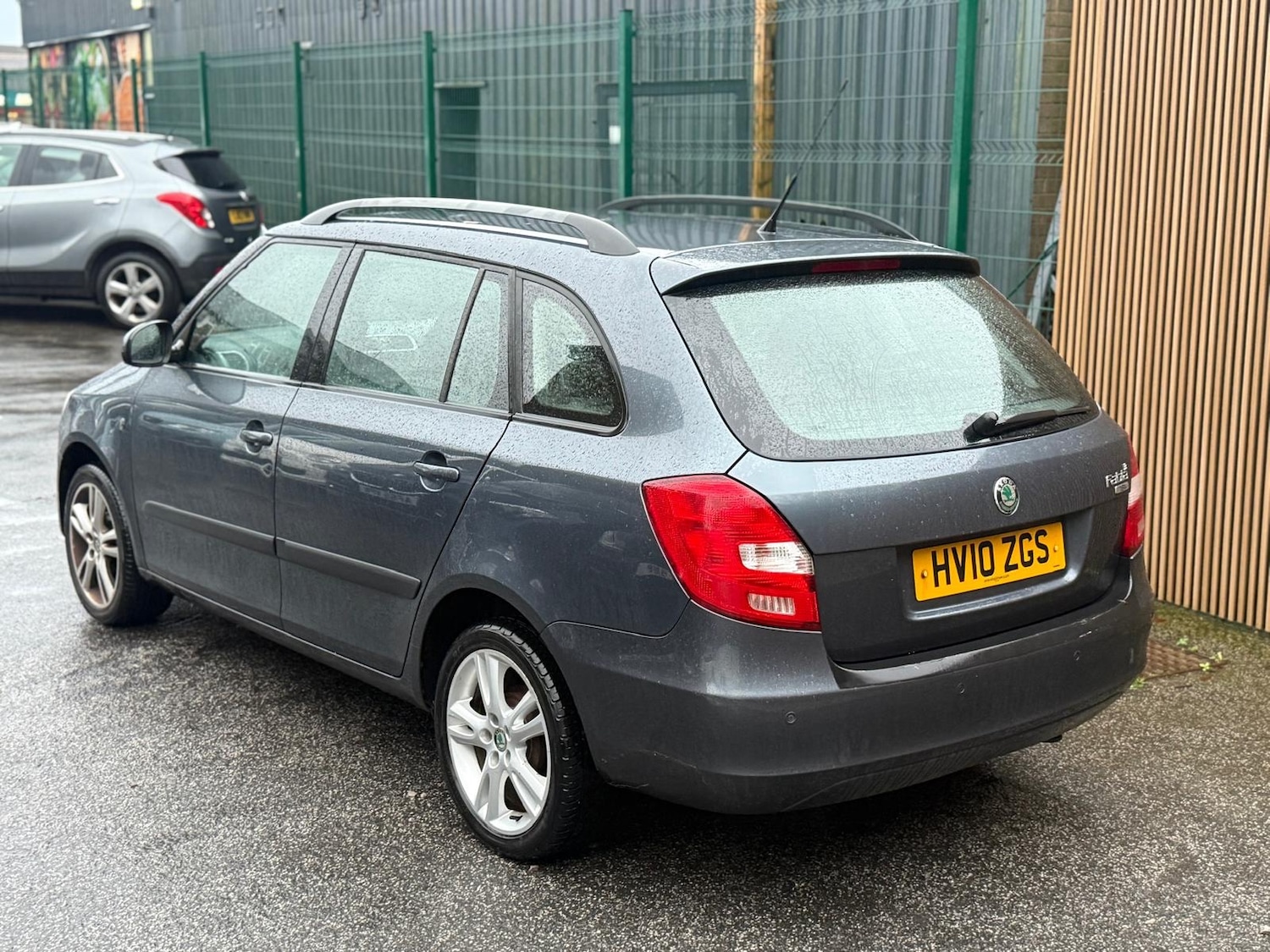Used Skoda Fabia 2010 for sale - 76950784: Photo 3