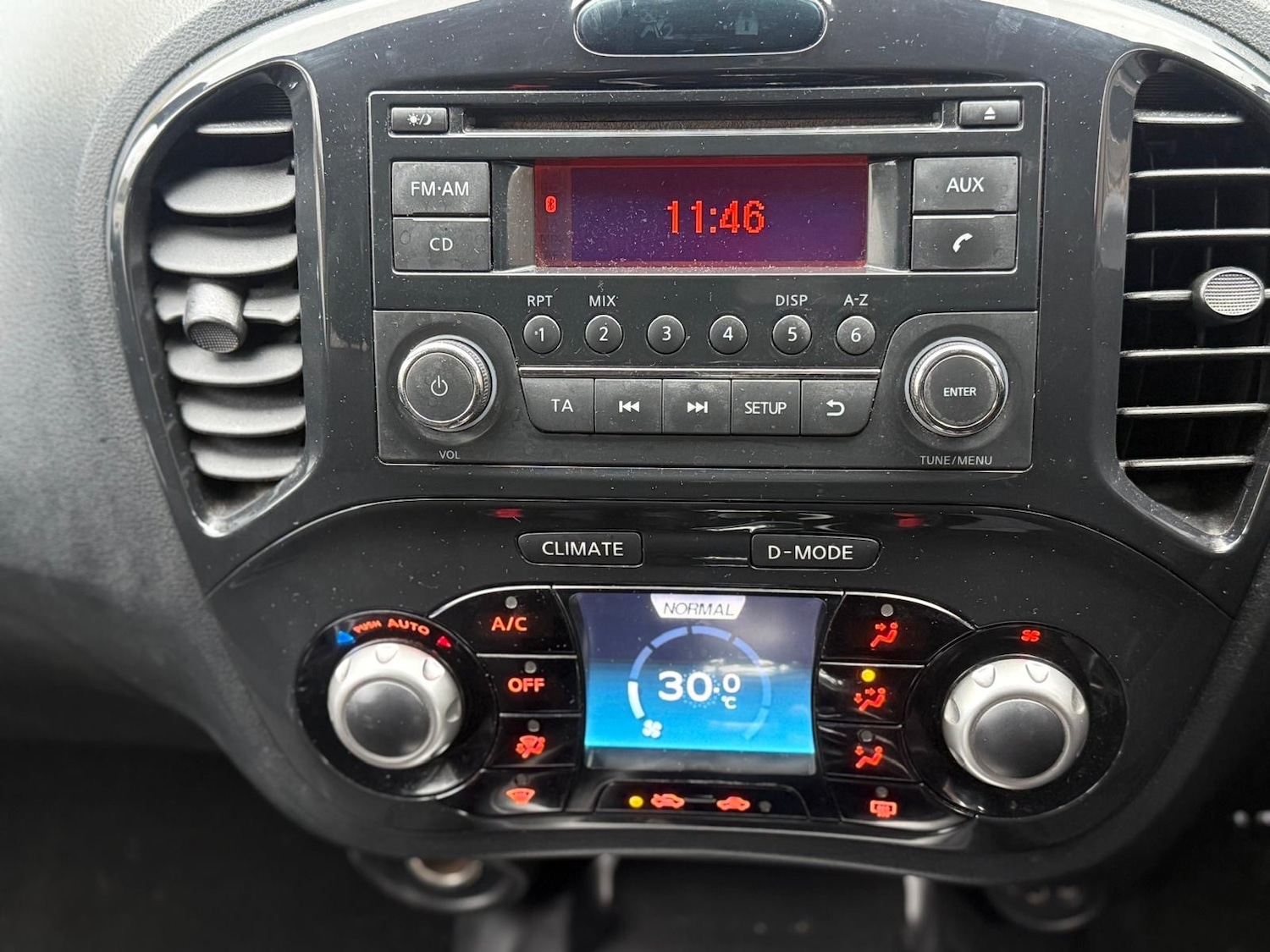 Used Nissan Juke 2010 for sale - 77151761: Photo 15