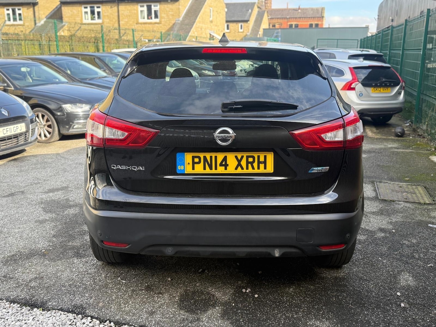 Used Nissan Qashqai 2014 for sale - 77681647: Photo 12