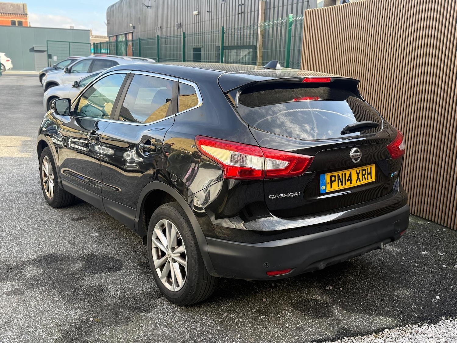 Used Nissan Qashqai 2014 for sale - 77681647: Photo 4