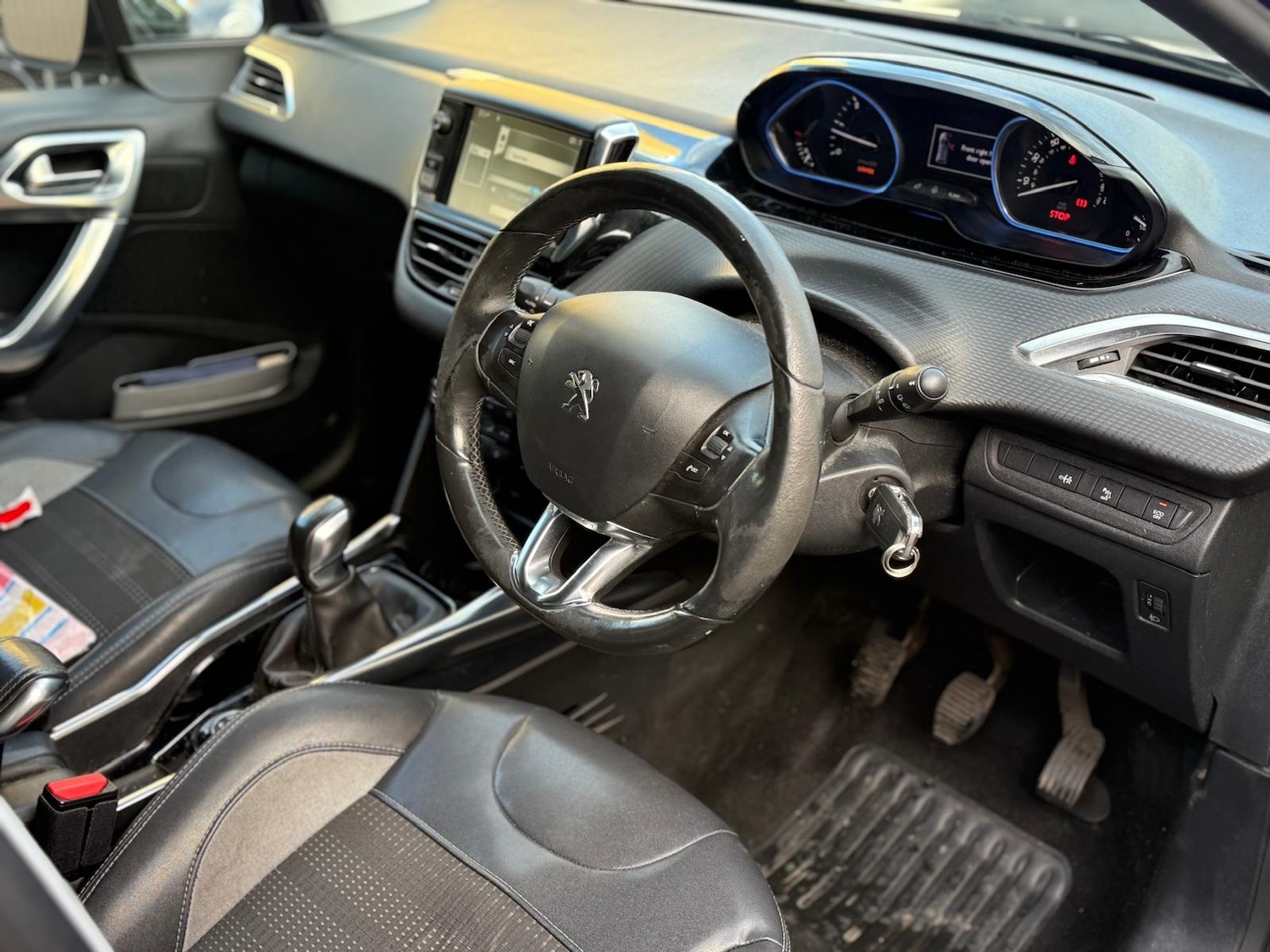 Used Peugeot 2008 2014 for sale - 76626572: Photo 17