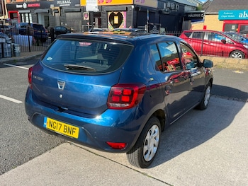Used Dacia Sandero 2017 for sale - 79284982: Photo