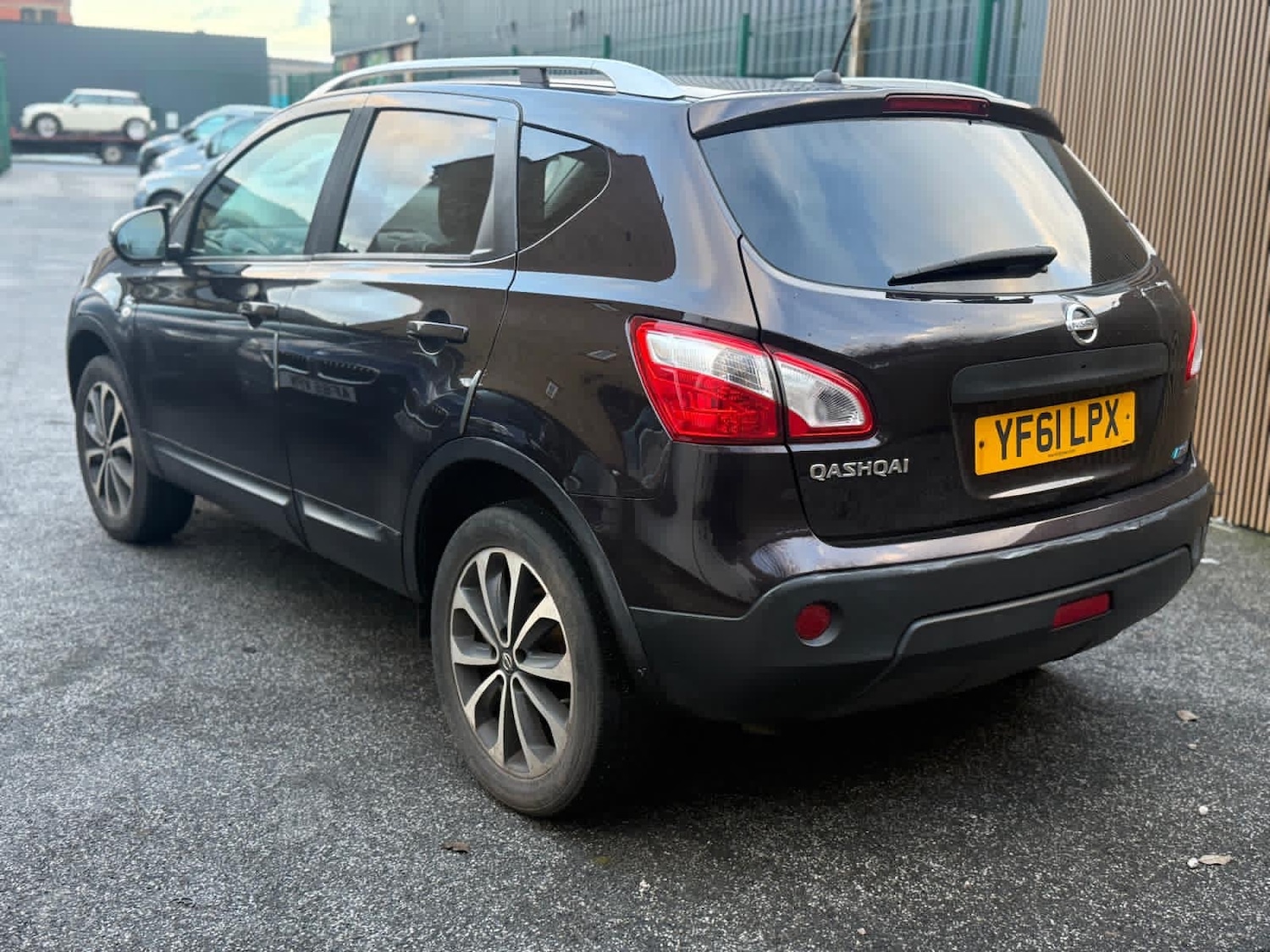 Used Nissan Qashqai 2011 for sale - 77189059: Photo 14