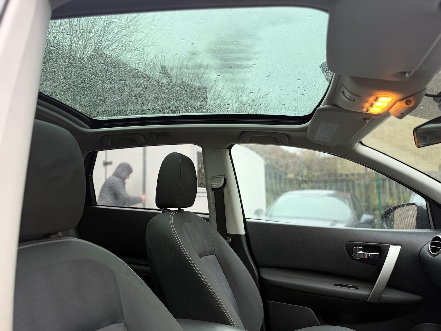 Used Nissan Qashqai 2011 for sale - 77189059: Photo 22