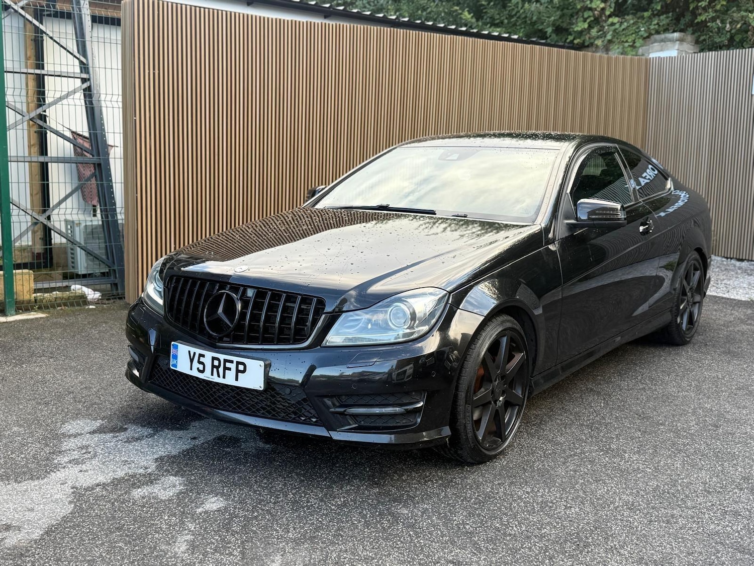 Used Mercedes-Benz C-Class 2015 for sale - 76084970: Photo 11