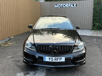 Used Mercedes-Benz C-Class 2015 for sale - 76084970: Photo