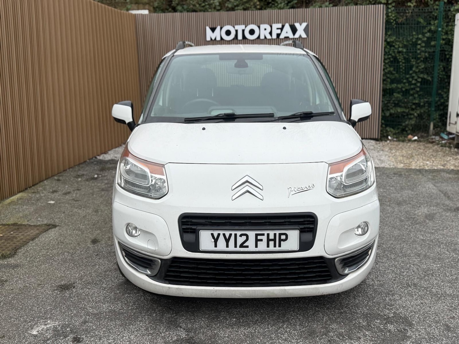 Used Citroen C3 Picasso 2012 for sale - 77802867: Photo 2